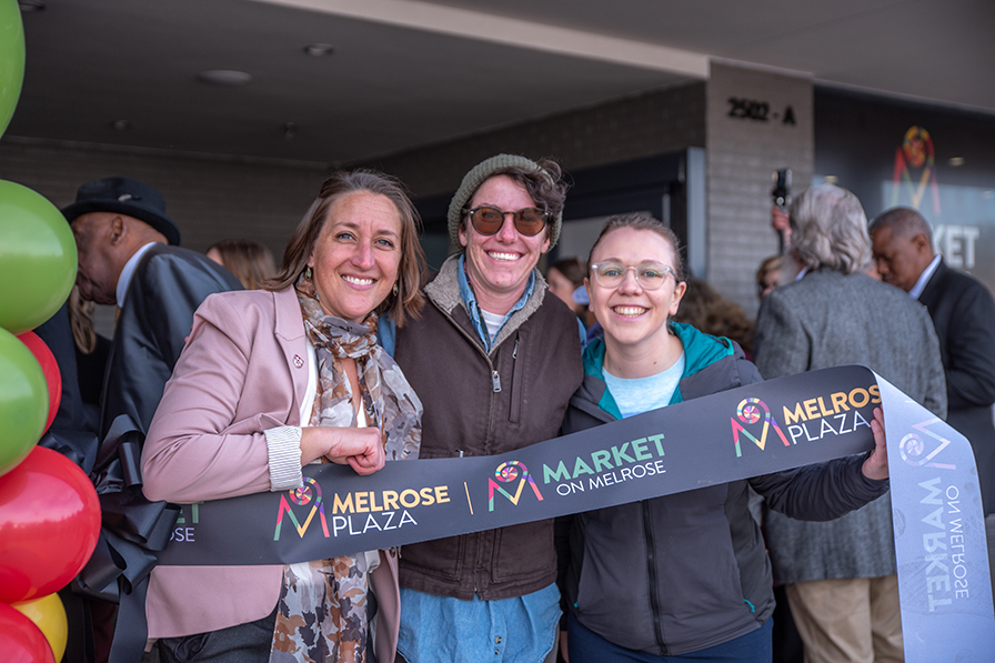 Dr. Liz Ackley with students