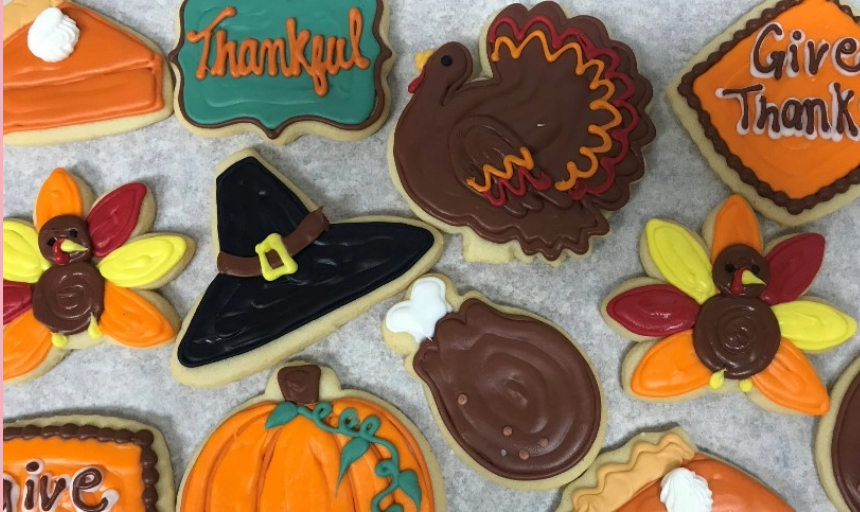 Decorating Thanksgiving Cookies