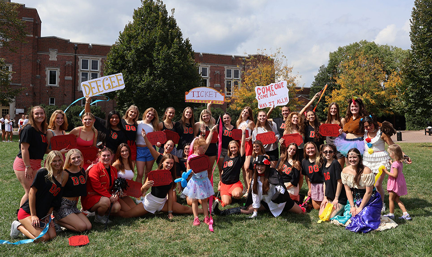 DG Bids Day group photo 