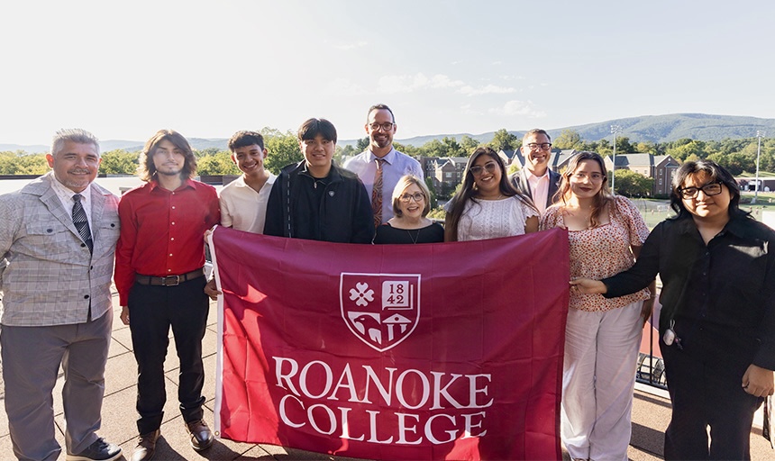 New scholarship partnership celebrates six Roanoke studentsnews image